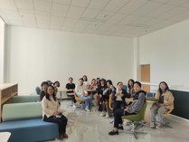 經(jīng)濟(jì)管理系組織教職工校園參觀活動